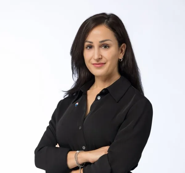 Foto Selina Harnuboglu