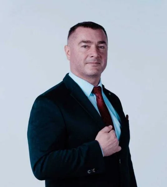 Foto Iles Hakimov