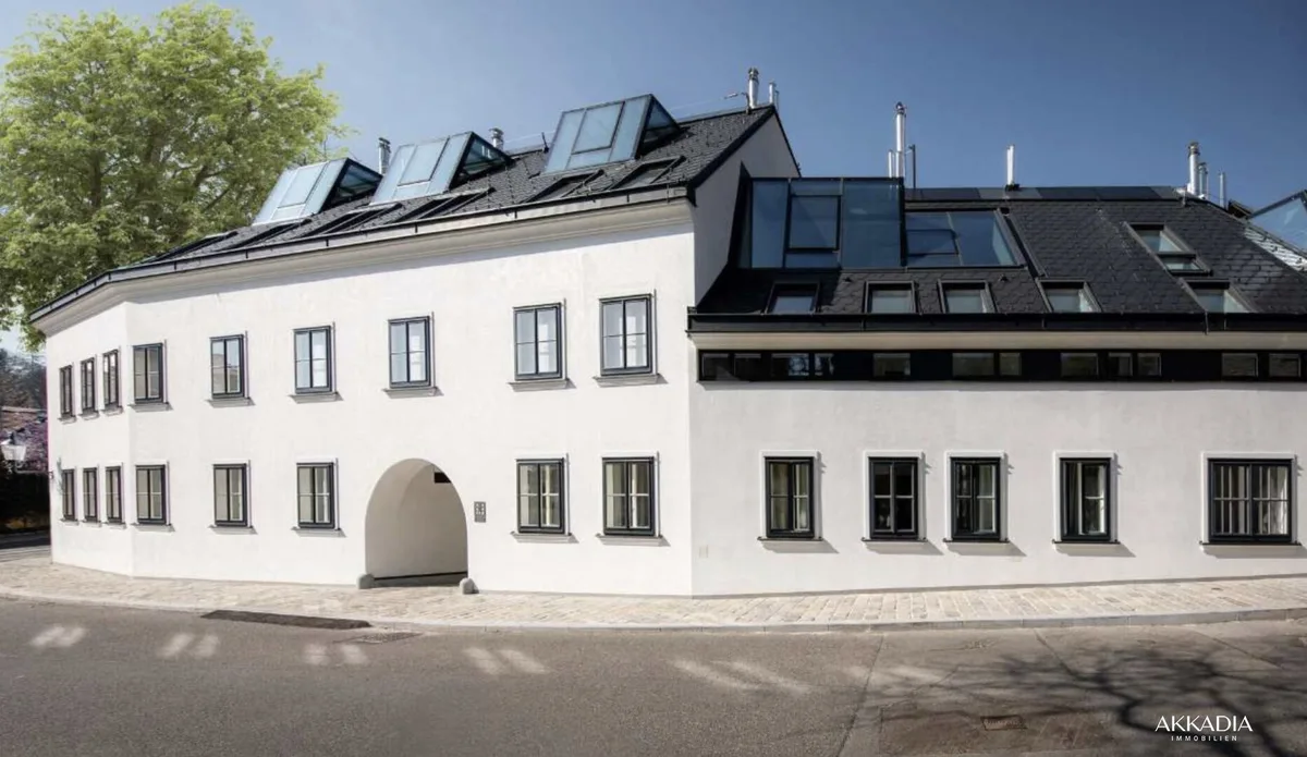 ZUR SCHÖNEN AGNES