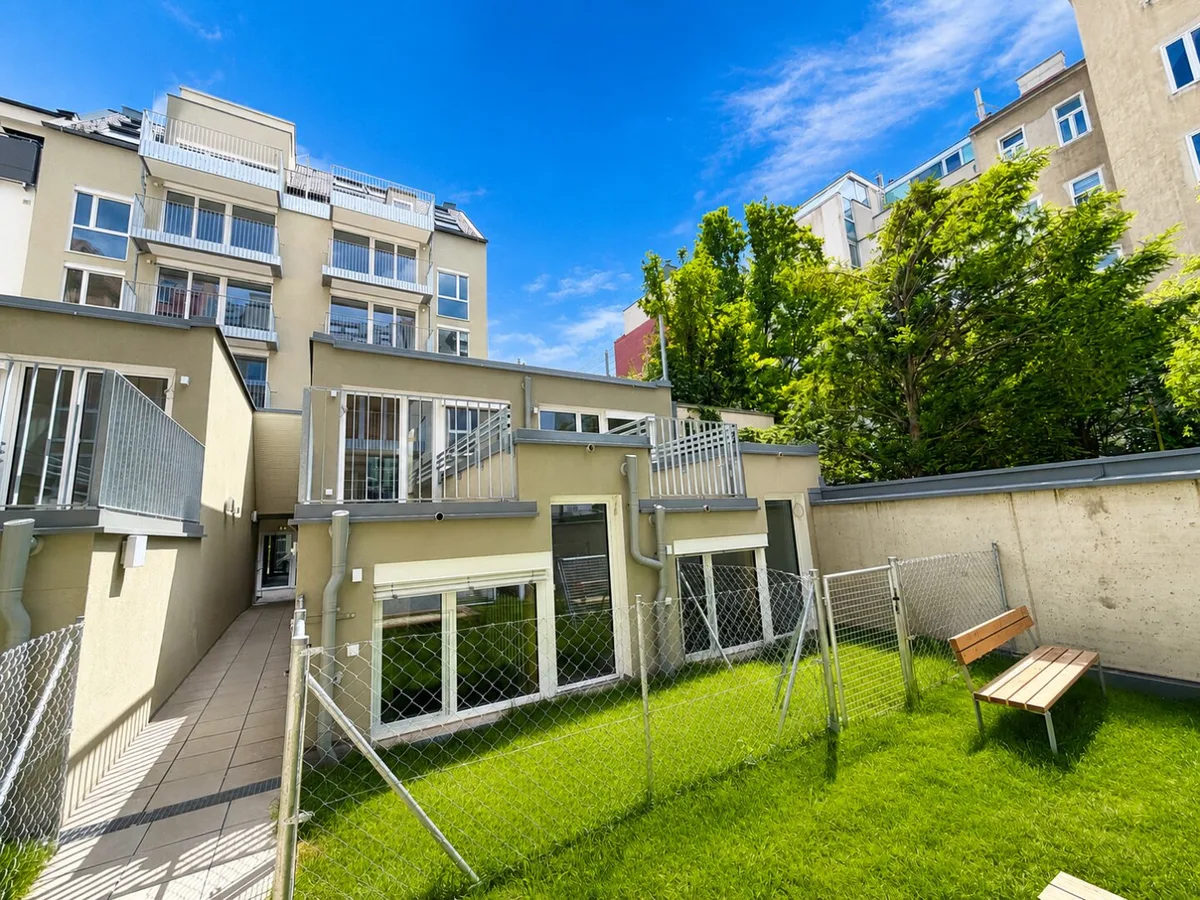 AUFLEEBEN – SOFORT BEZUGSFERTIG - AIRBNB OPTION – INKL. KÜCHE – GARAGE!
