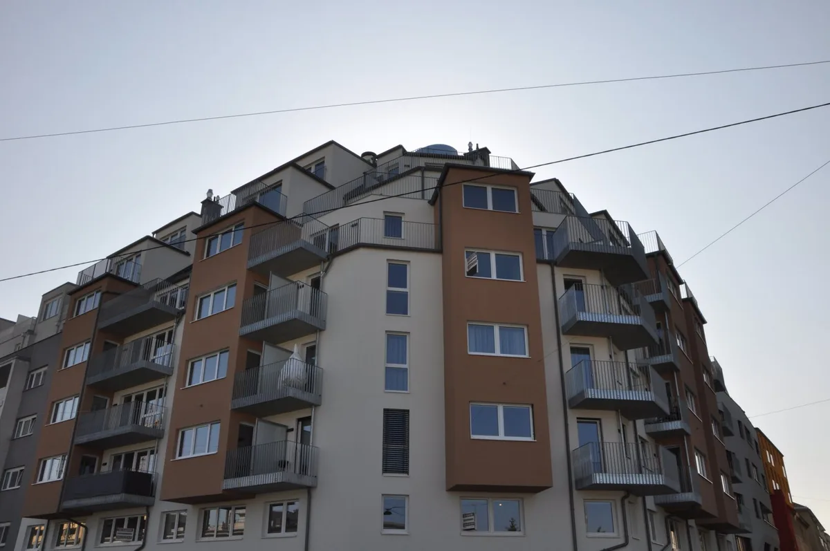 ANGERER - LIVING! Neubau! ideal zum Vermieten! Fußbodenheizung! Eichenparkett! Freiflächen! Nähe U6!