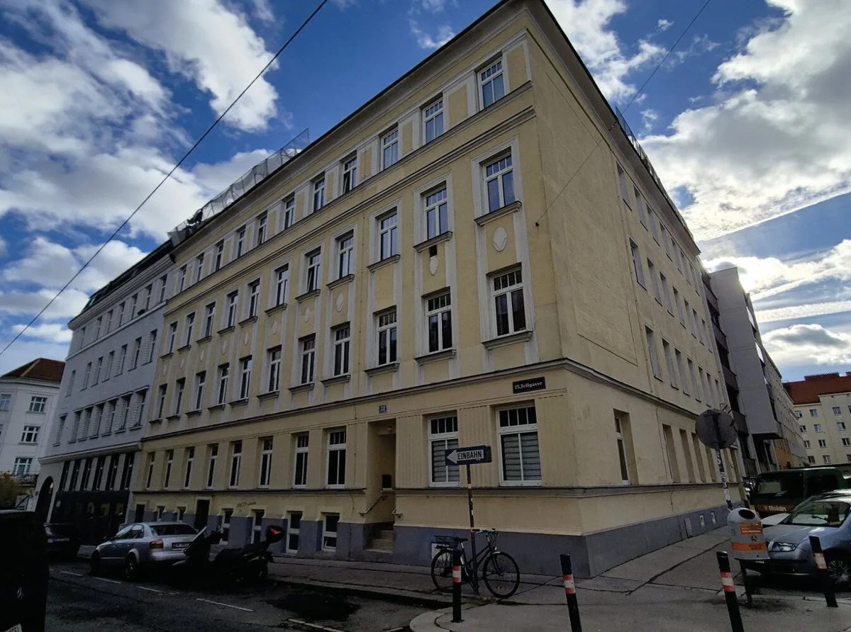 ROHDACHBODEN NAHE WIENER STADTHALLE!