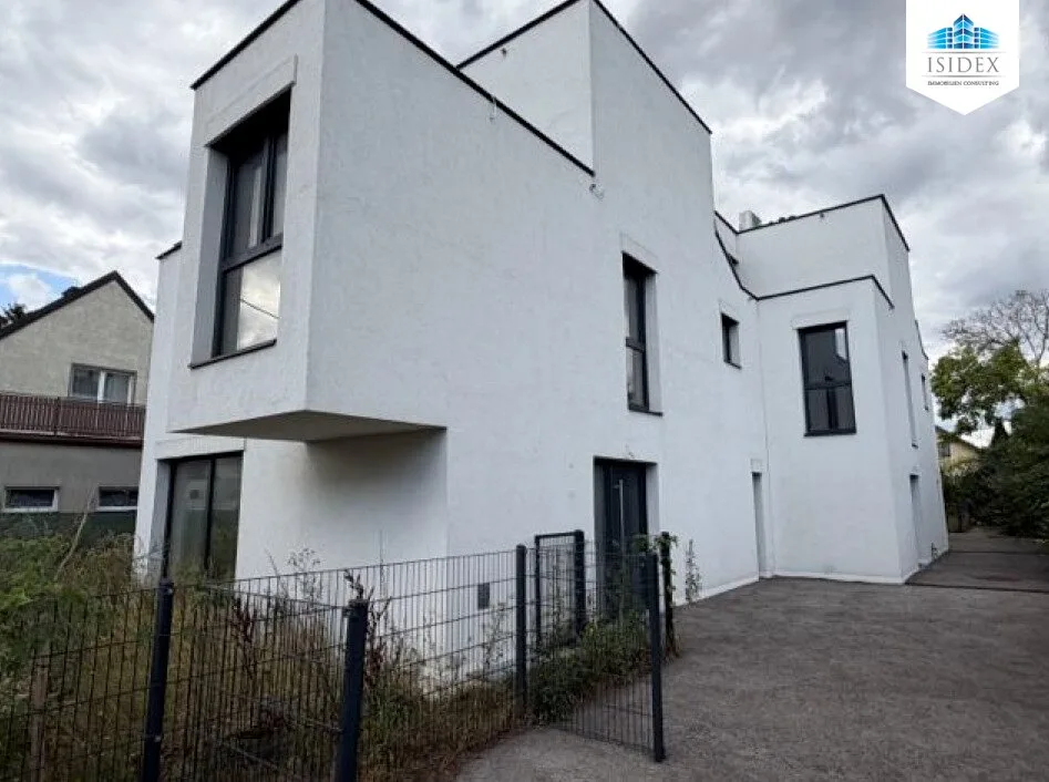 Vollenden Sie das Werk - 3 Reihenhäuser zum Fertigstellen