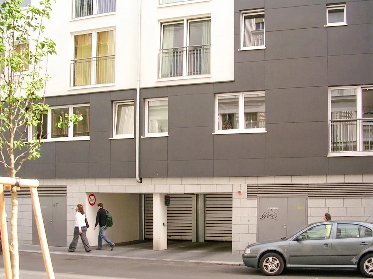 Garagenstellplätze in ausgezeichneter Lage ab Oktober - zu mieten in 1070 Wien