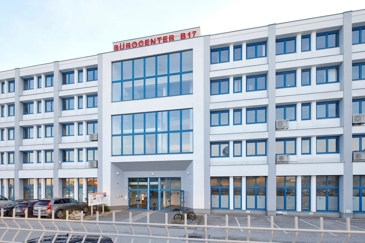 Top B21: attraktive Bürofläche zu mieten! B17-1