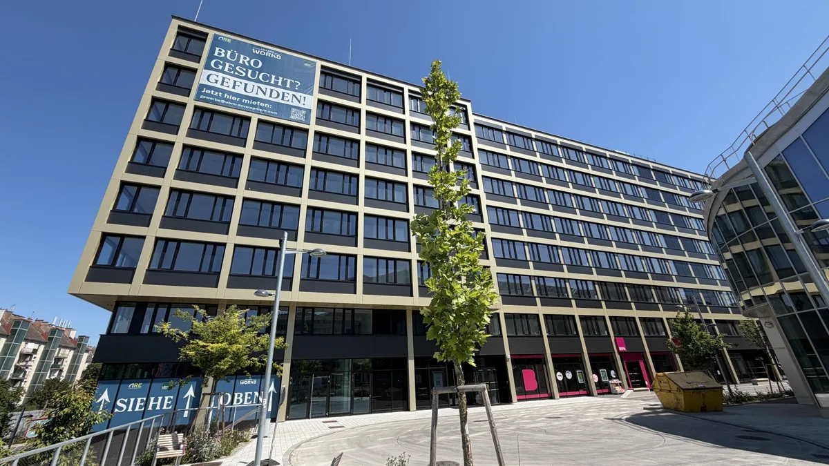 VILLAGE WORKS// BÜROS zu mieten in zentraler Lage nahe Hauptbahnhof