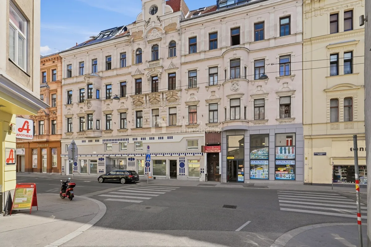 Zwei Häuser, ein Ensemble | Altbau mit Lift und Innenhöfen im Fünfzehnten