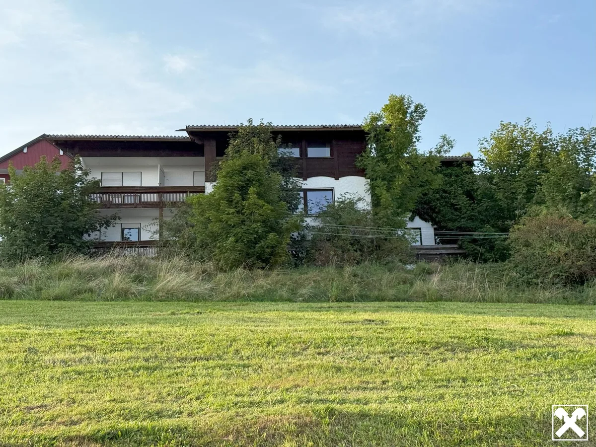 Mehrfamilienhaus möglich – Altbau mit separatem Grundstück