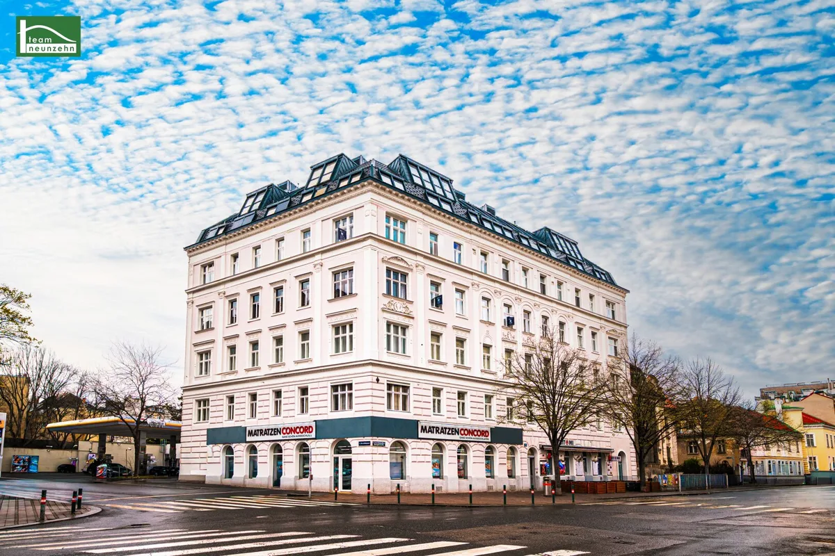 ALTBAU VON SEINER SCHÖNSTEN SEITE IN SEHR GUTER LAGE NÄHE ROCHUSMARKT - ELEGANZ & LUXUS PUR!