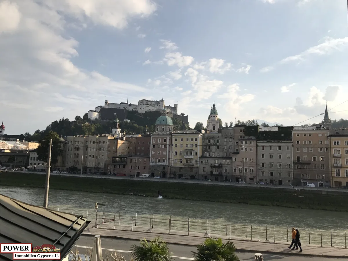 Exklusive in Salzburg: Eigentumswohnung mit Terrasse Top Ausstattung in einer kleinen Wohnanlage !